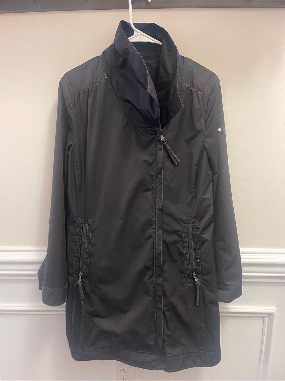 Black Women's Lightweight packable  rain coat